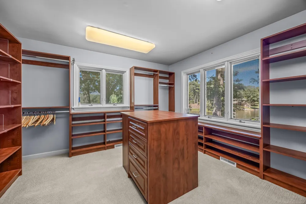 4308 Lin Nan Lane Muskegon City, MI 49441