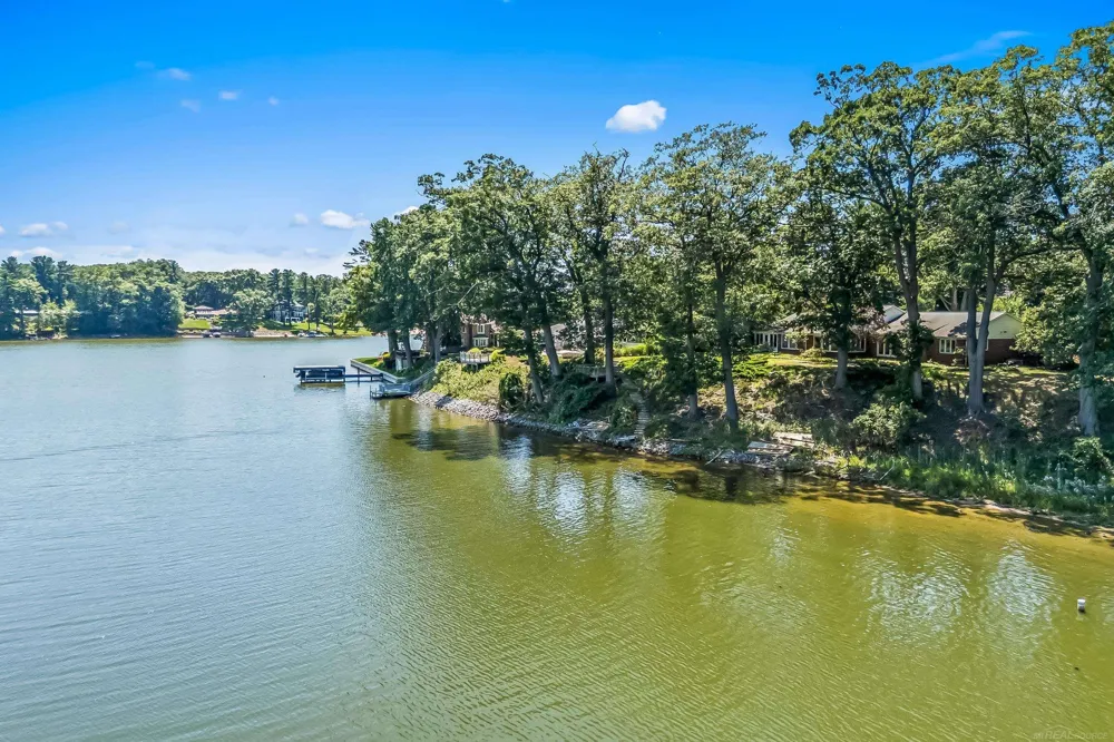 4308 Lin Nan Lane Muskegon City, MI 49441