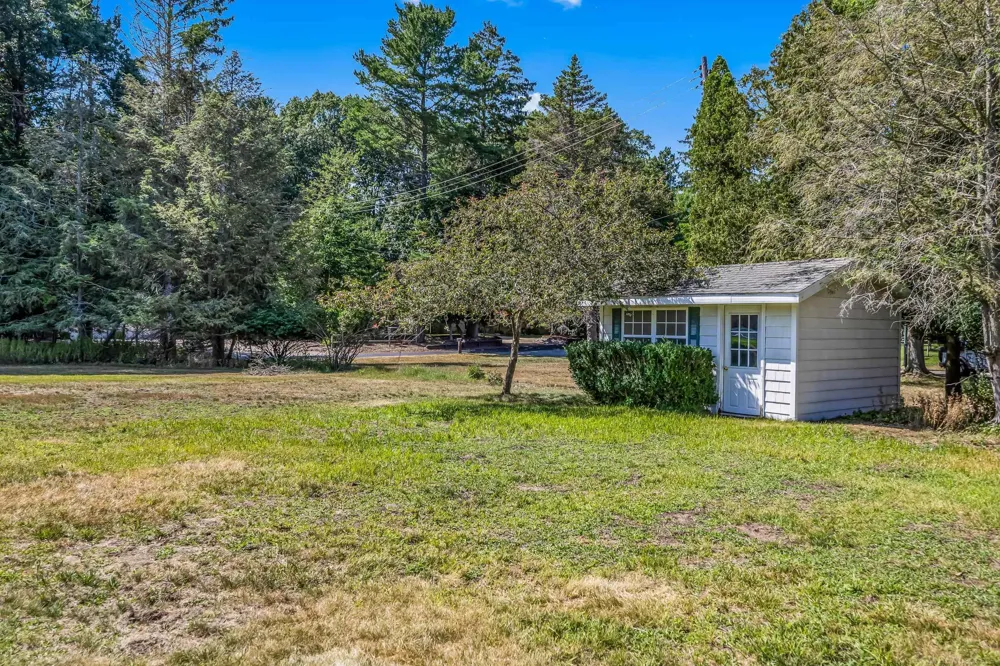 4308 Lin Nan Lane Muskegon City, MI 49441