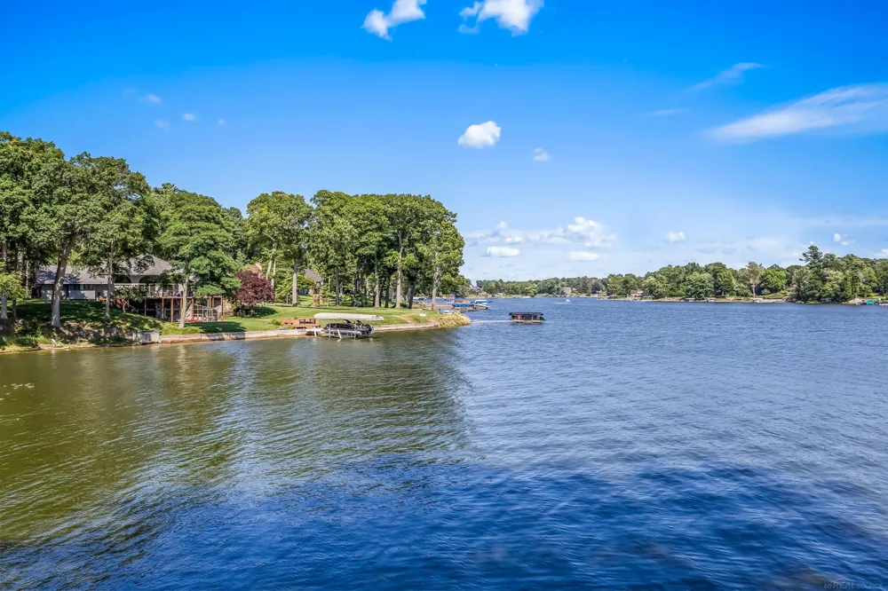 4308 Lin Nan Lane Muskegon City, MI 49441