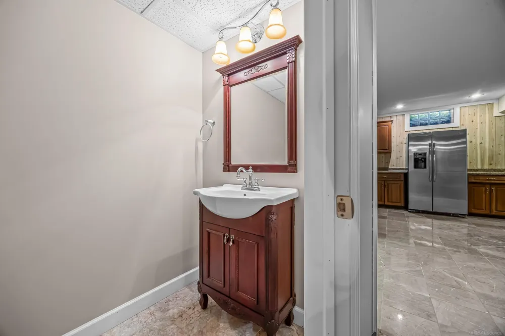 4308 Lin Nan Lane Muskegon City, MI 49441