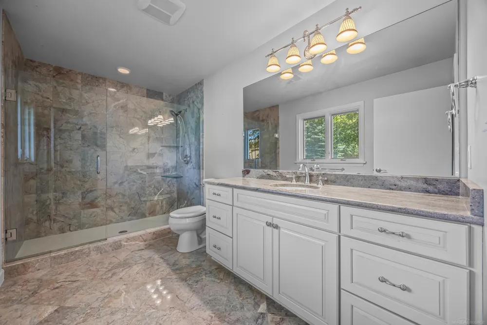 4308 Lin Nan Lane Muskegon City, MI 49441