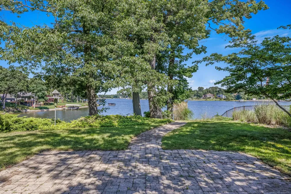4308 Lin Nan Lane Muskegon City, MI 49441