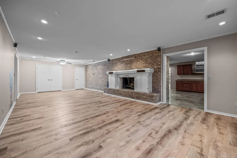 4308 Lin Nan Lane Muskegon City, MI 49441