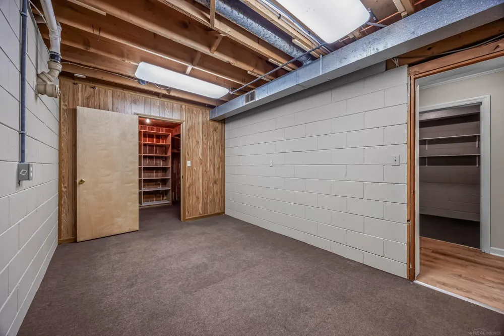 4308 Lin Nan Lane Muskegon City, MI 49441