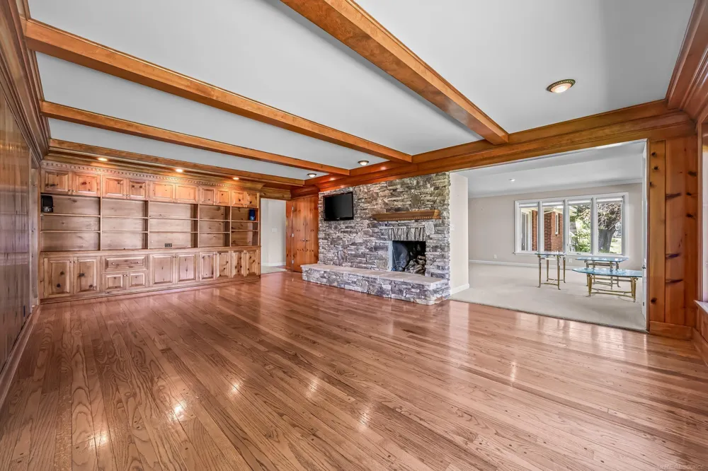 4308 Lin Nan Lane Muskegon City, MI 49441