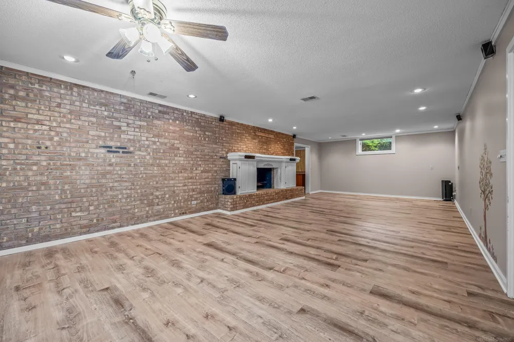 4308 Lin Nan Lane Muskegon City, MI 49441
