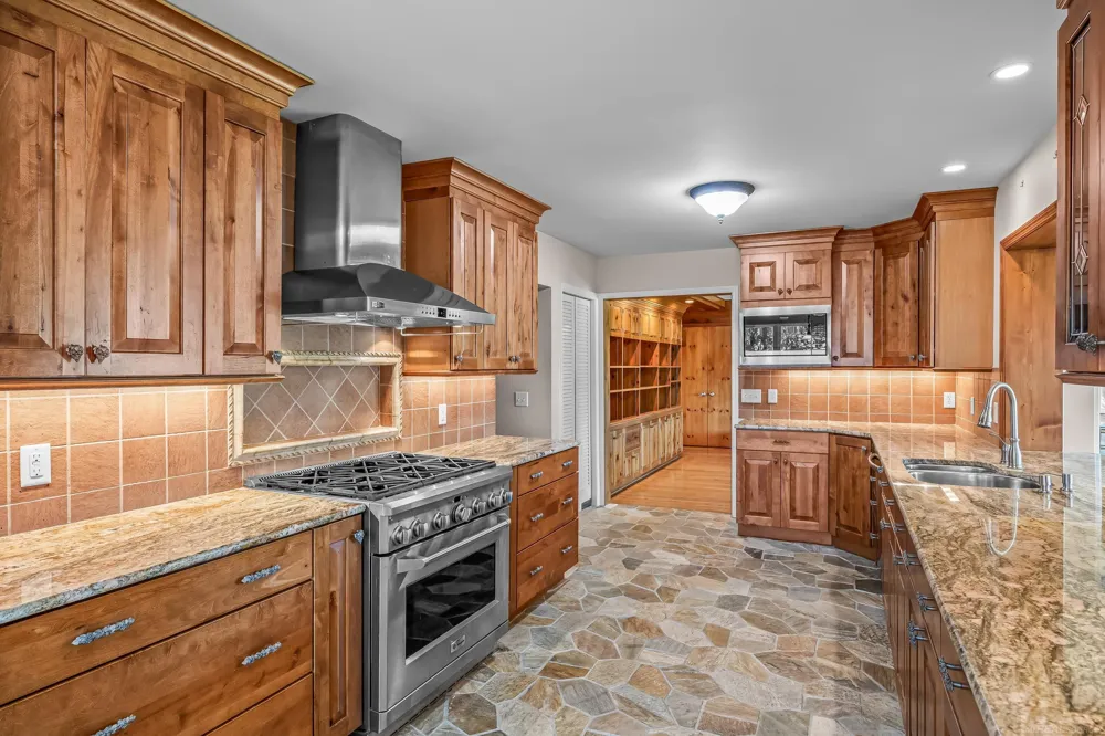 4308 Lin Nan Lane Muskegon City, MI 49441