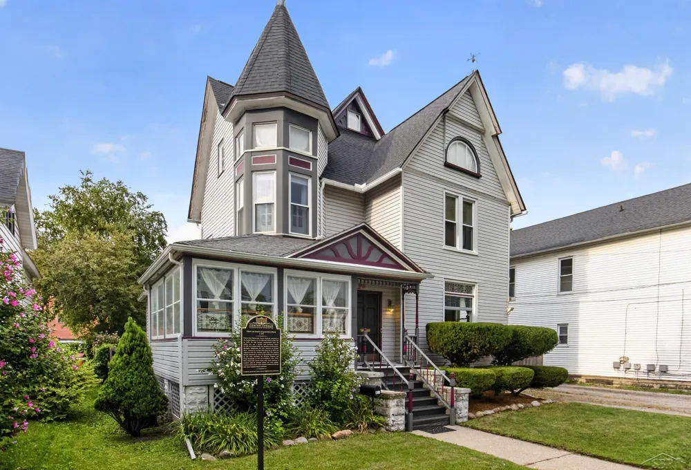 911 McKinley Avenue Bay City City, MI 48708
