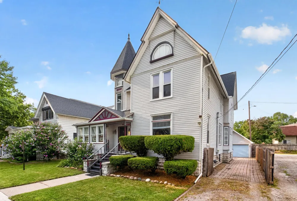911 McKinley Avenue Bay City City, MI 48708
