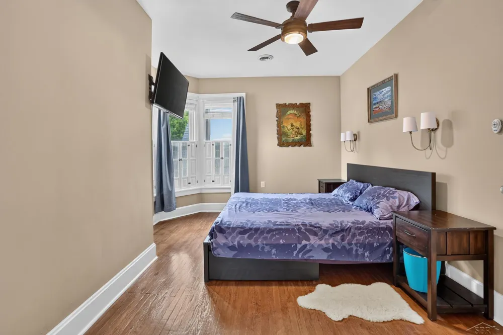 911 McKinley Avenue Bay City City, MI 48708