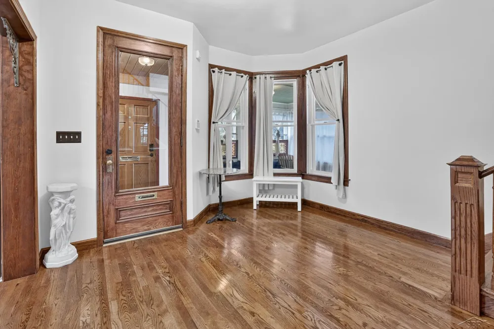 911 McKinley Avenue Bay City City, MI 48708