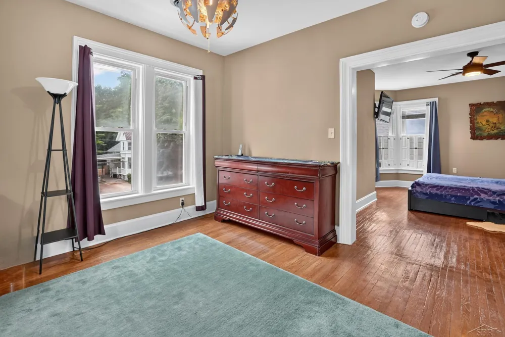 911 McKinley Avenue Bay City City, MI 48708