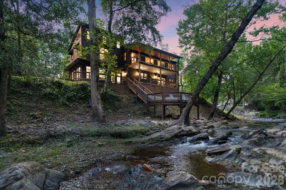 1754 Lake Tahoma Road Marion, NC 28752