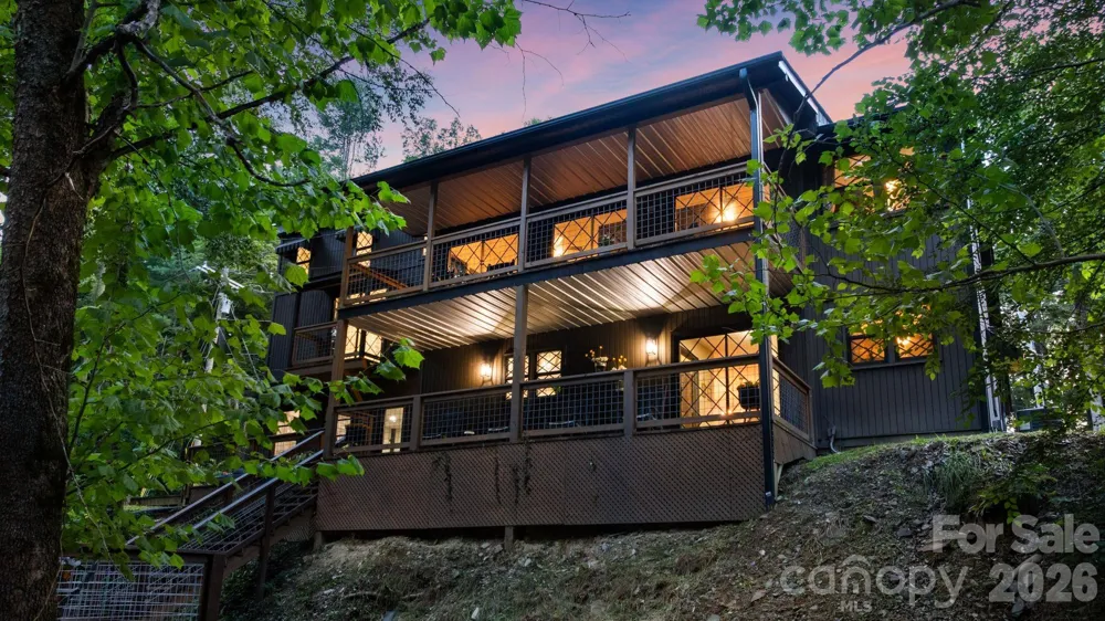 1754 Lake Tahoma Road Marion, NC 28752