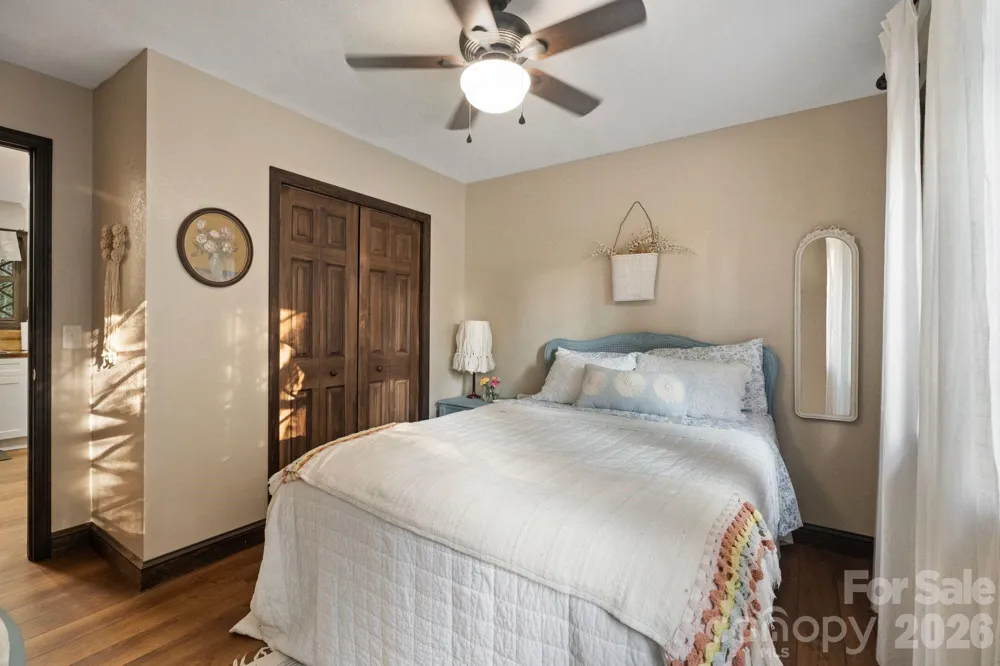 1754 Lake Tahoma Road Marion, NC 28752