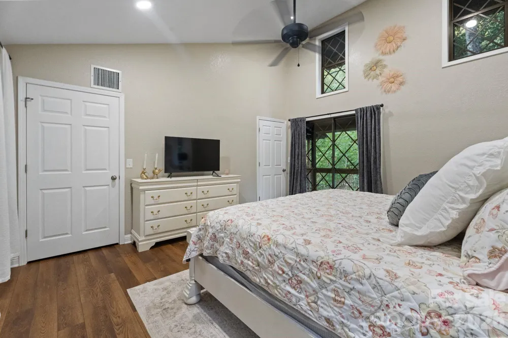 1754 Lake Tahoma Road Marion, NC 28752