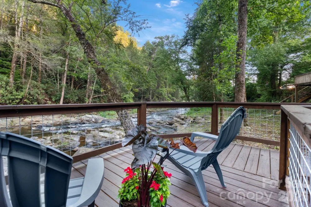 1754 Lake Tahoma Road Marion, NC 28752