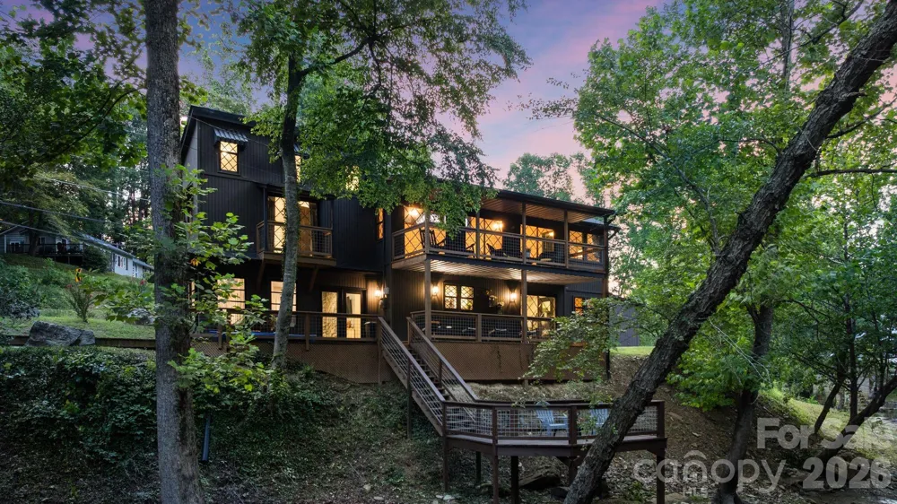 1754 Lake Tahoma Road Marion, NC 28752