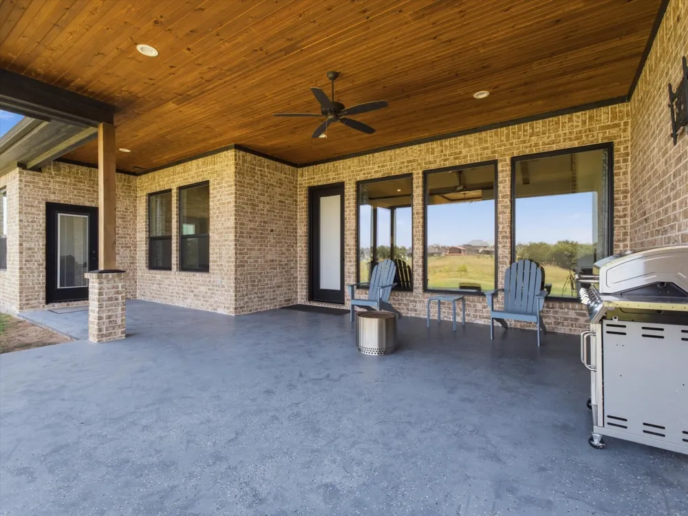 1115 Pioneer Crossing Weatherford, TX 76088
