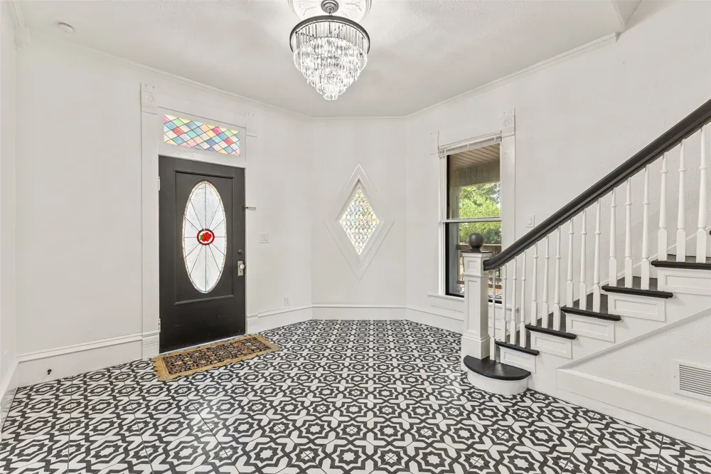 1005 Trinity Street Decatur, TX 76234