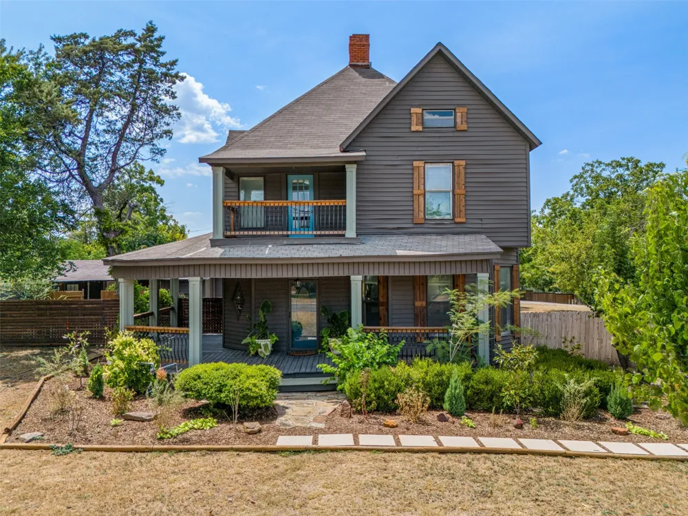 1005 Trinity Street Decatur, TX 76234
