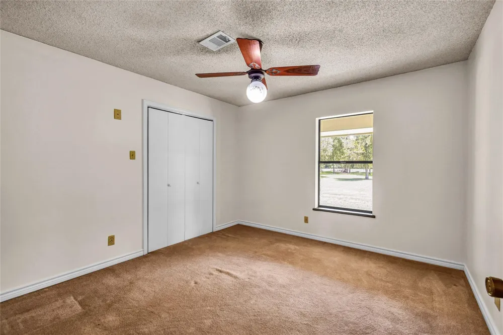 6192 County Road 803 Sweeny, TX 77480