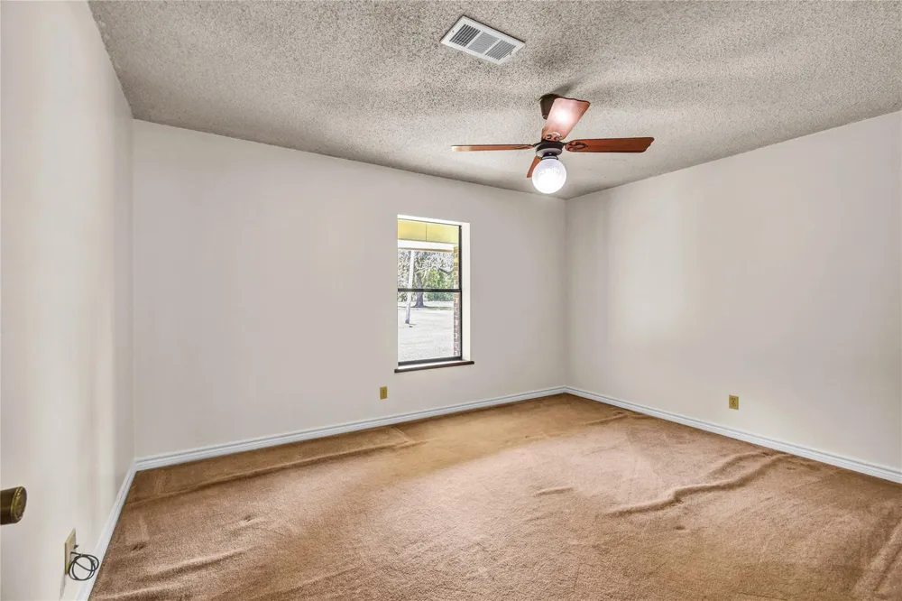 6192 County Road 803 Sweeny, TX 77480