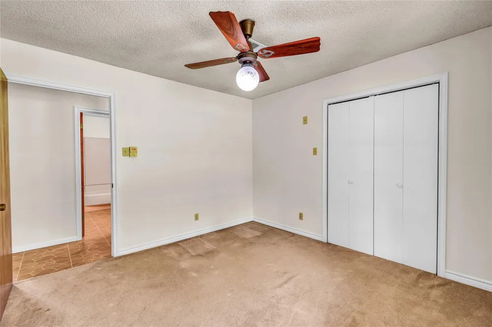6192 County Road 803 Sweeny, TX 77480
