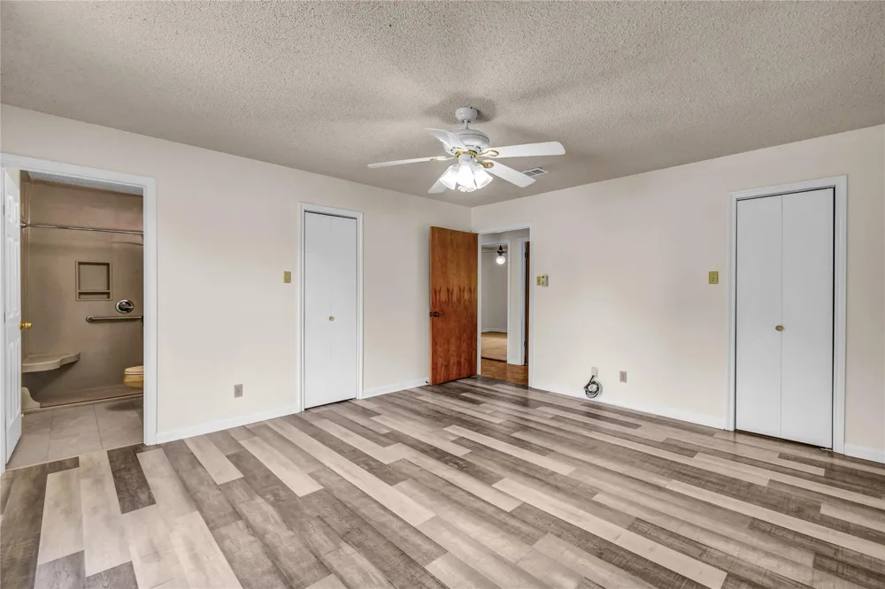 6192 County Road 803 Sweeny, TX 77480