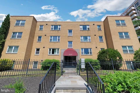 4225 HENDERSON ROAD #103