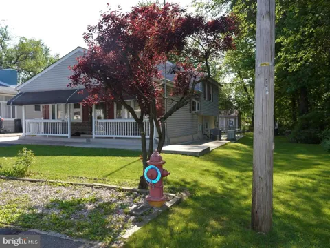 3131 CLIVE AVENUE