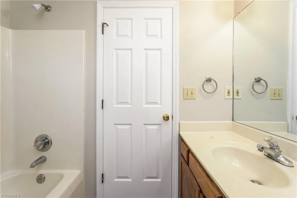 801 Fox Run Drive Lewisville, NC 27023