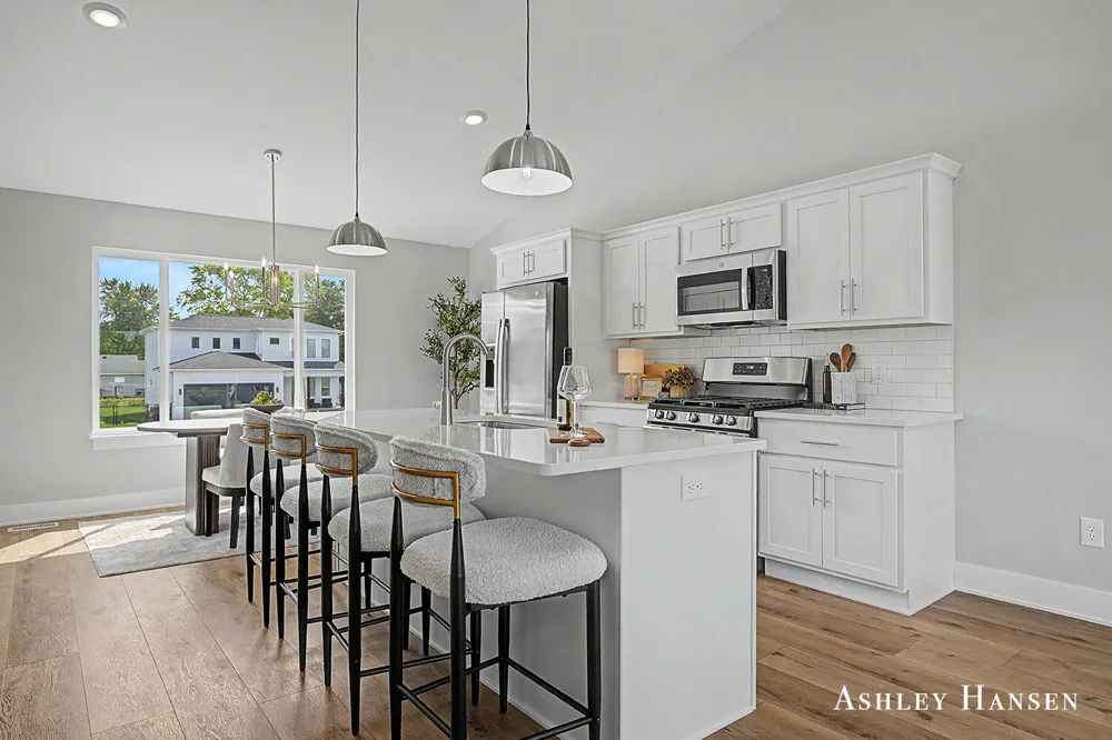 117 Chase NW Kent City Village, MI 49330