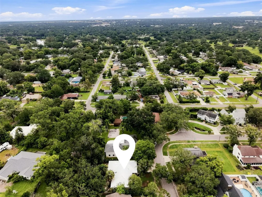 2107 W FORE DRIVE Tampa, FL 33612