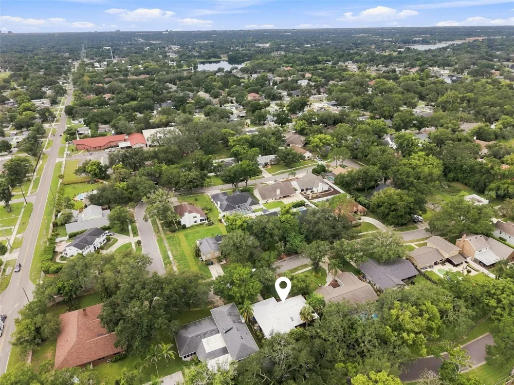 2107 W FORE DRIVE Tampa, FL 33612