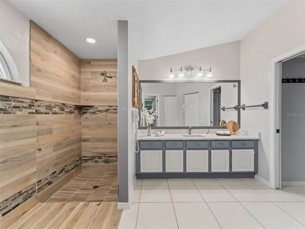 8342 DANBURY LANE Hudson, FL 34667