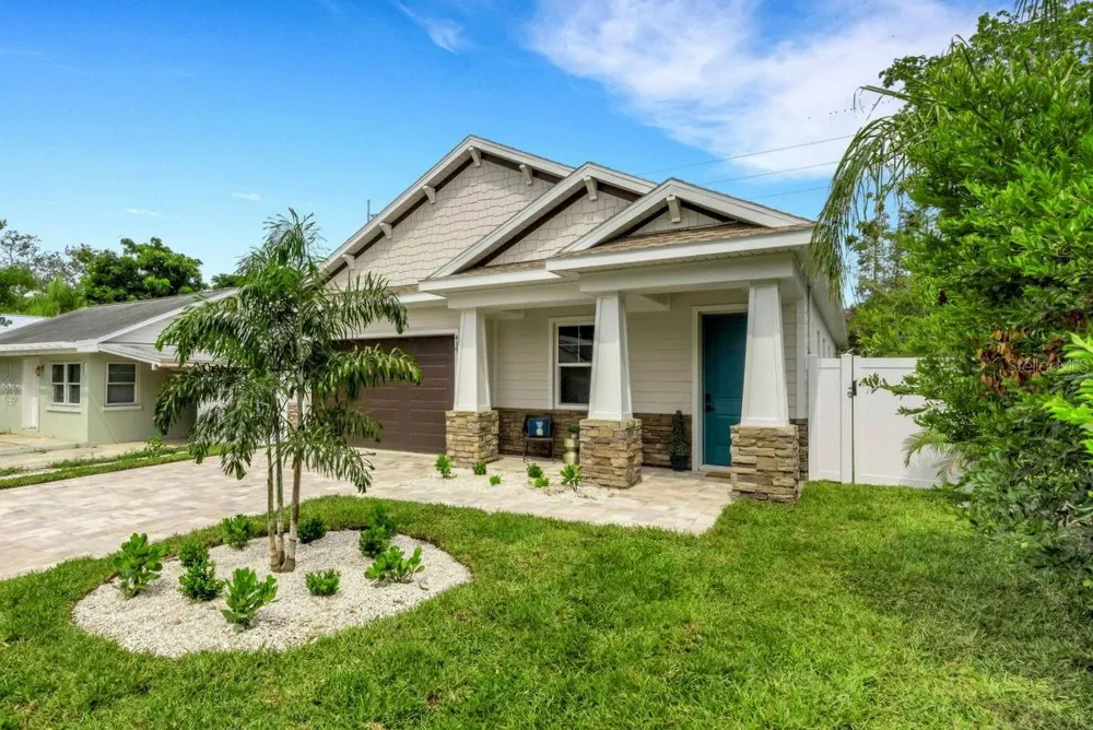 439 LOUDEN AVENUE Dunedin, FL 34698