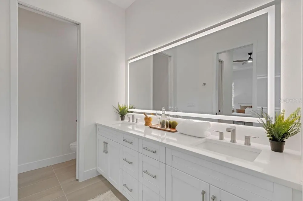 439 LOUDEN AVENUE Dunedin, FL 34698