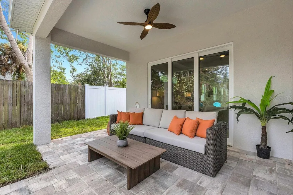 439 LOUDEN AVENUE Dunedin, FL 34698