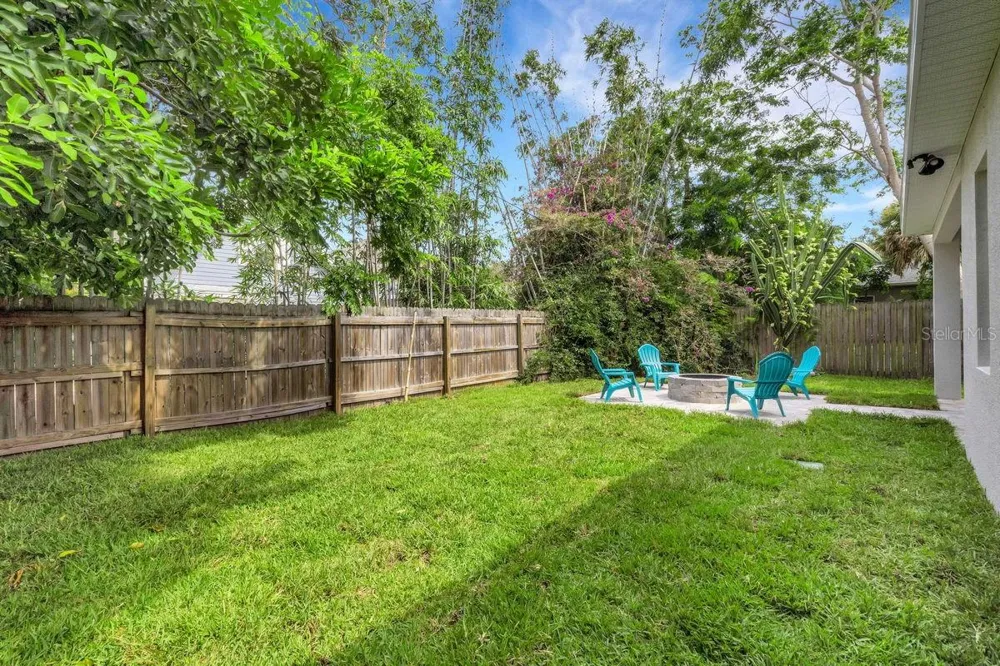 439 LOUDEN AVENUE Dunedin, FL 34698