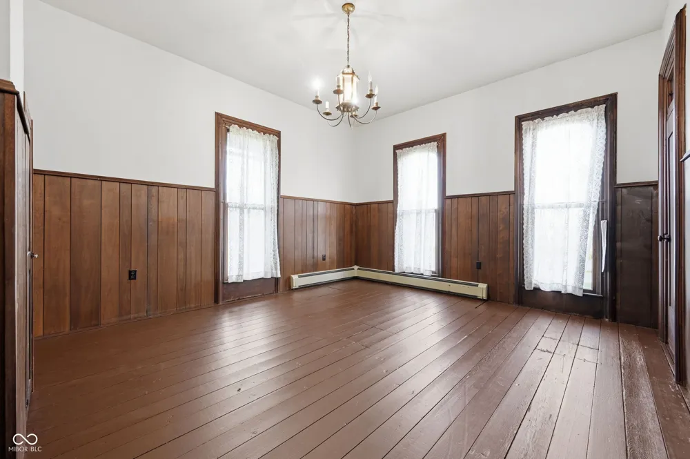 607 S Main Street Farmland, IN 47340