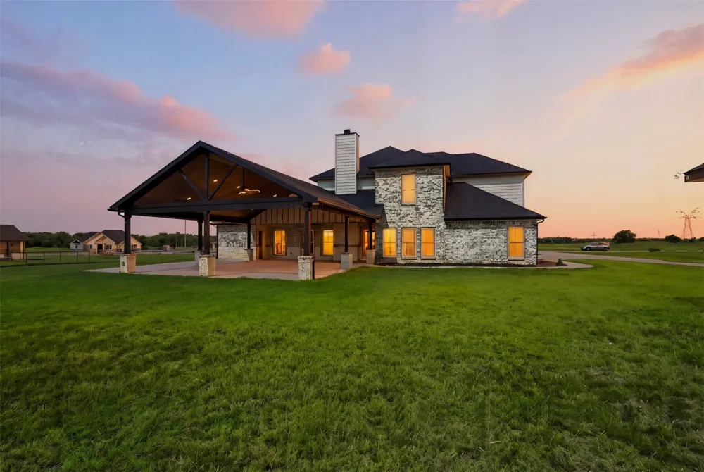 7271 Michelle Point Krum, TX 76249