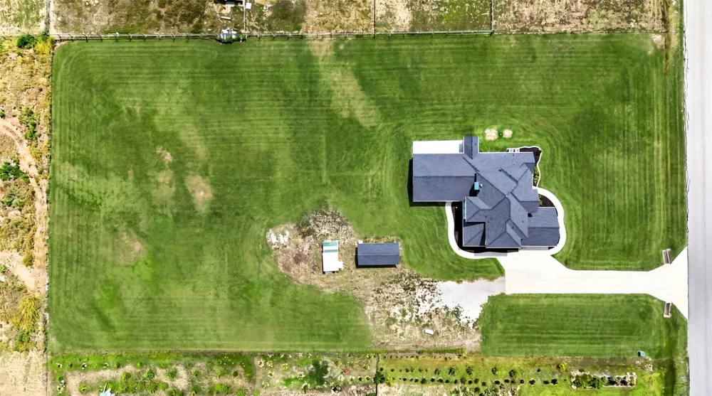 7271 Michelle Point Krum, TX 76249