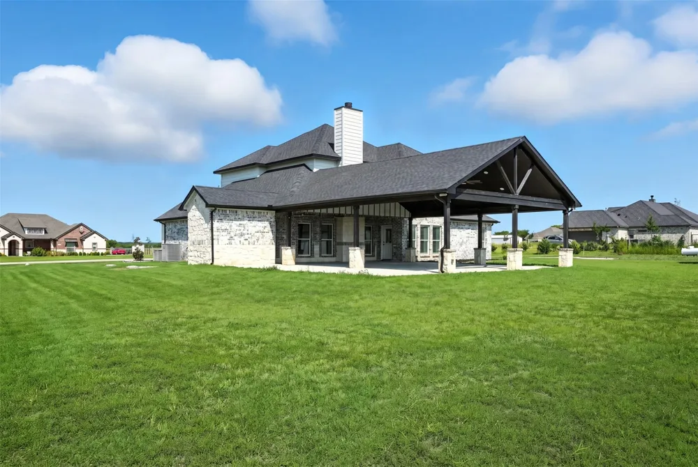 7271 Michelle Point Krum, TX 76249