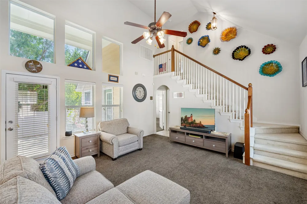 901 Wenk Drive Aubrey, TX 76227
