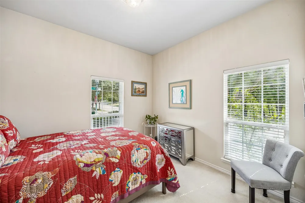 901 Wenk Drive Aubrey, TX 76227