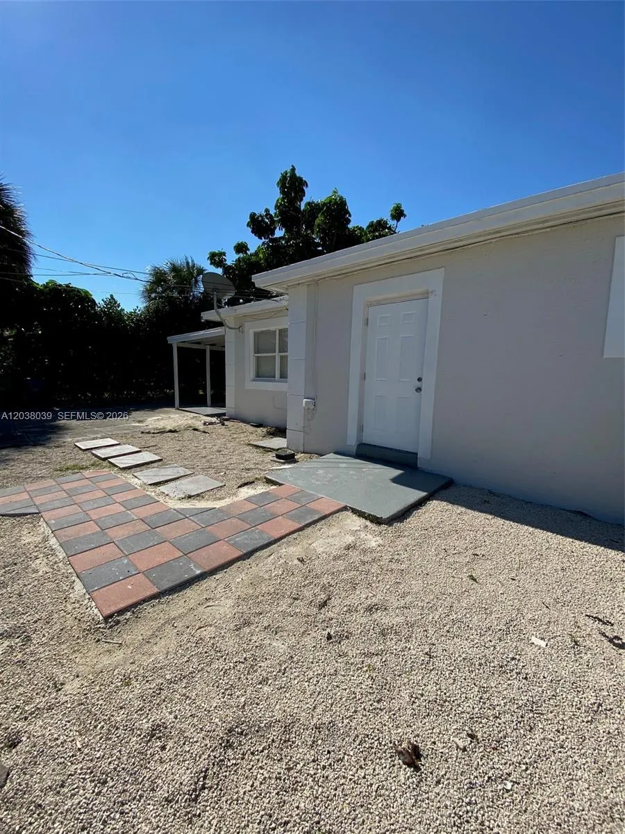 600 NW 116th Ter #1 Miami, FL 33168