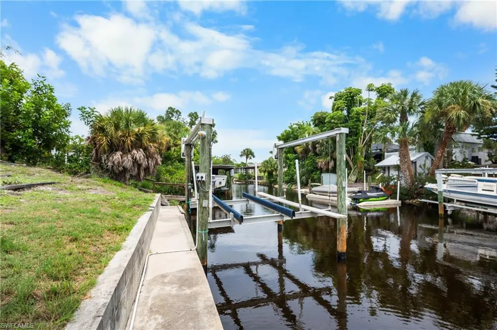 Address Not Shown Englewood, FL 34224