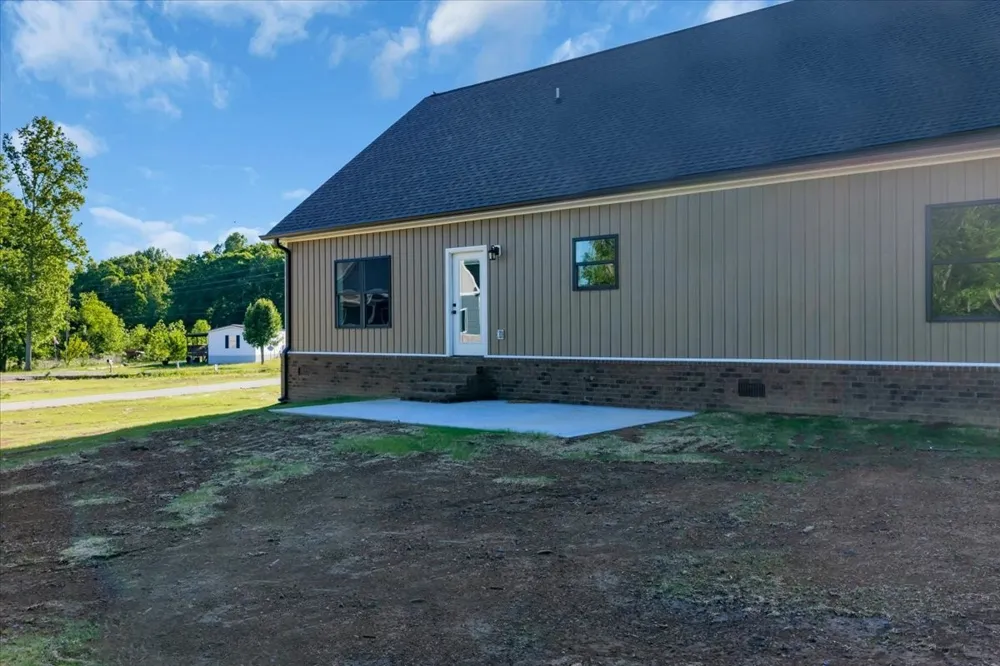 71 Brinkley Road Wartrace, TN 37183